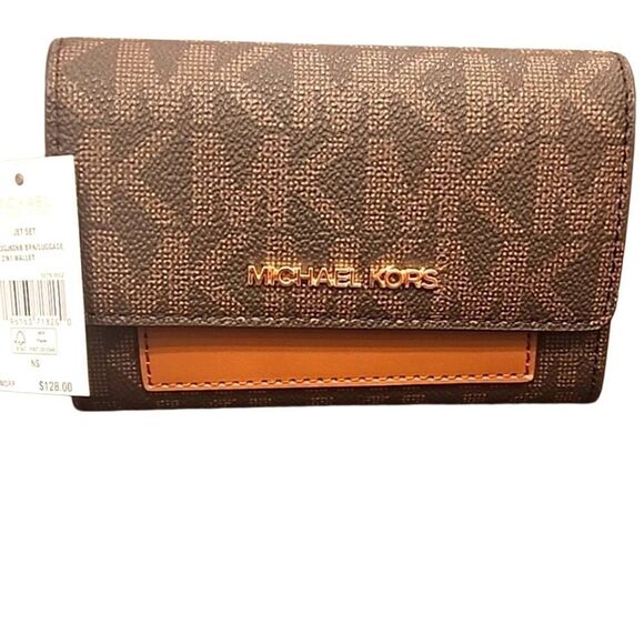 Michael Kors Jet Set Medium 2-In-1 Wallet - Picture 9 of 12